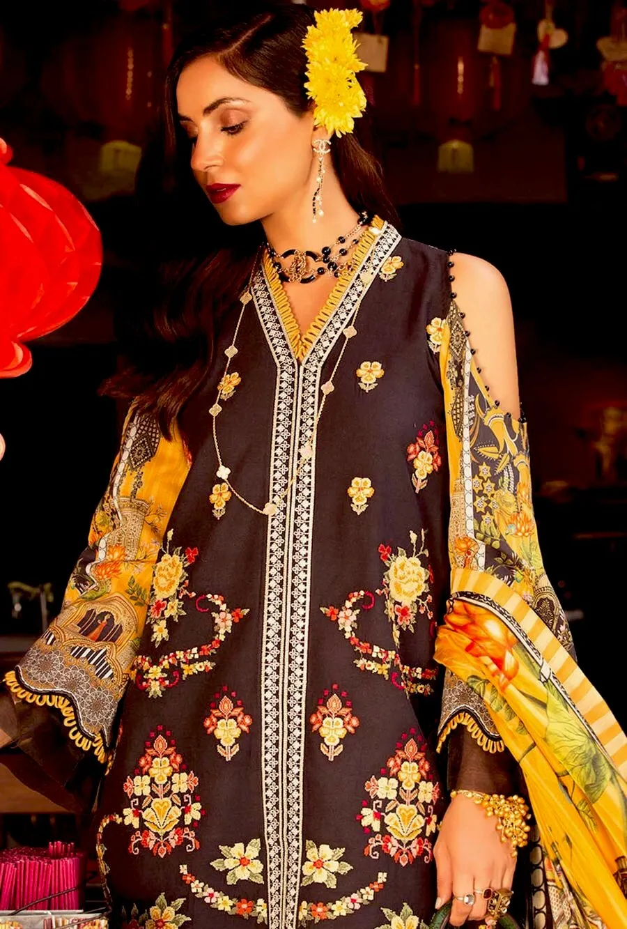 Noor by Saadia Asad Luxury Lawn Collection 2019 – 07A BLACK