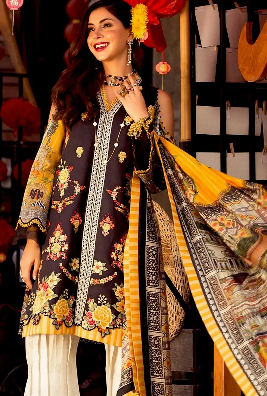 Noor by Saadia Asad Luxury Lawn Collection 2019 – 07A BLACK